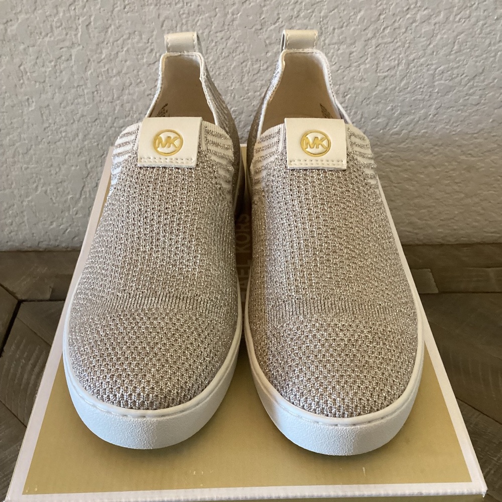 MICHAEL MICHAEL KORS Women's Juno Knit Slip-On Sneakers, size 7